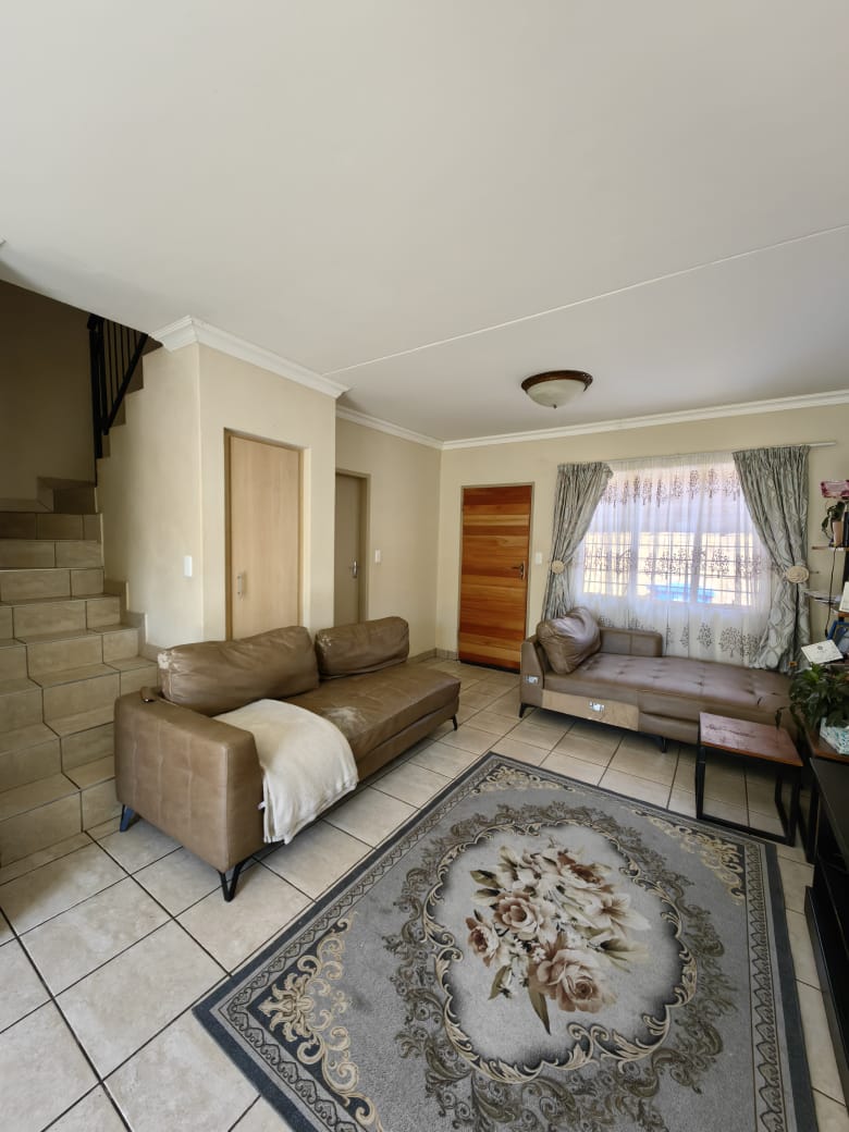 3 Bedroom Property for Sale in Annlin Gauteng