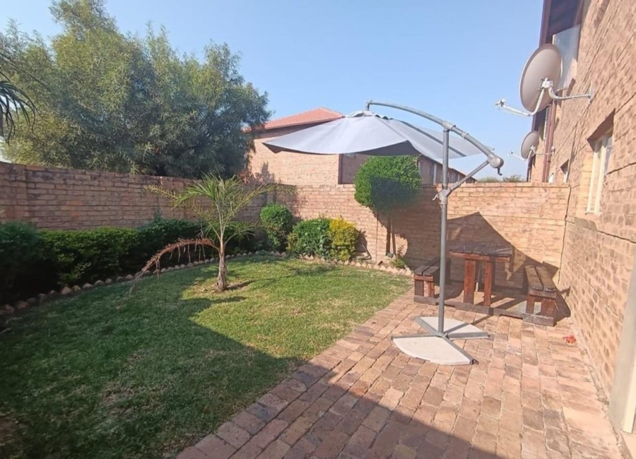 3 Bedroom Property for Sale in Annlin Gauteng