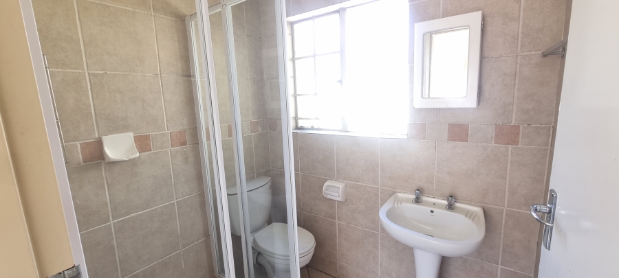 2 Bedroom Property for Sale in North Riding Gauteng