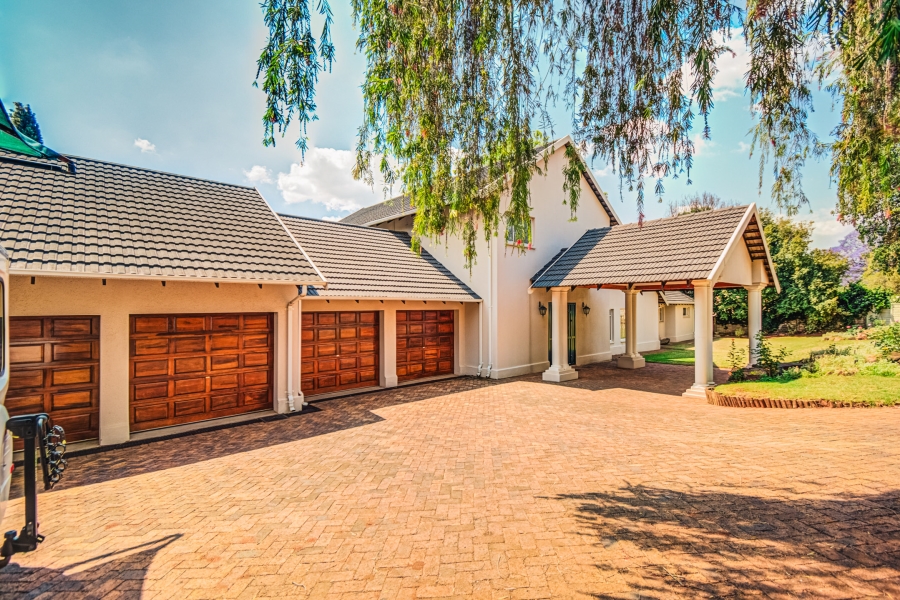 5 Bedroom Property for Sale in Bedfordview Gauteng