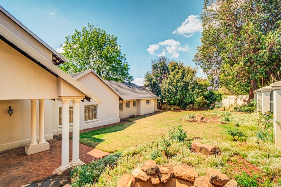 5 Bedroom Property for Sale in Bedfordview Gauteng