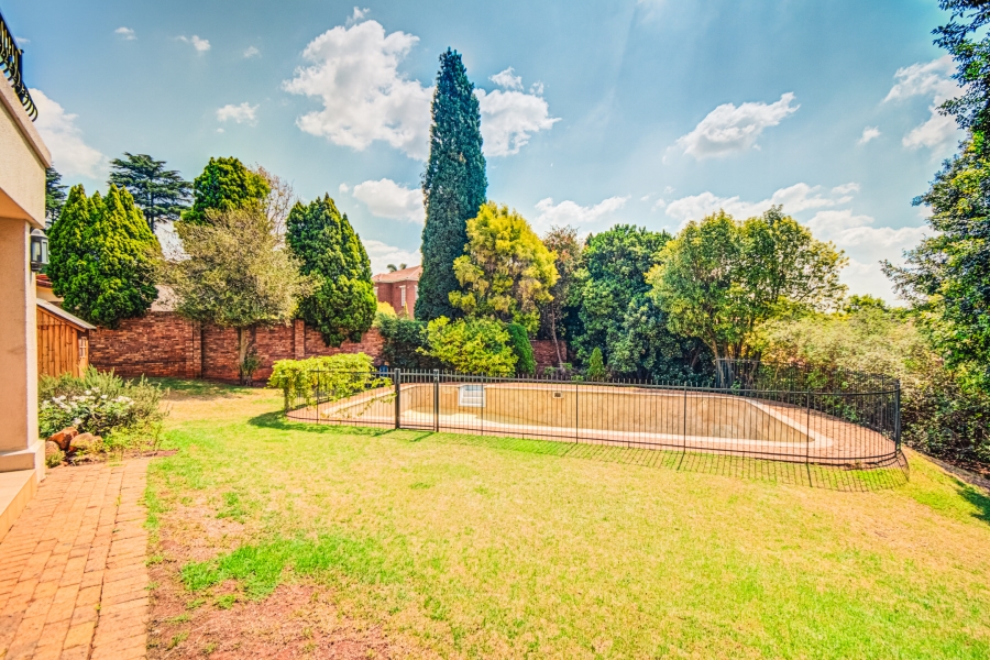 5 Bedroom Property for Sale in Bedfordview Gauteng