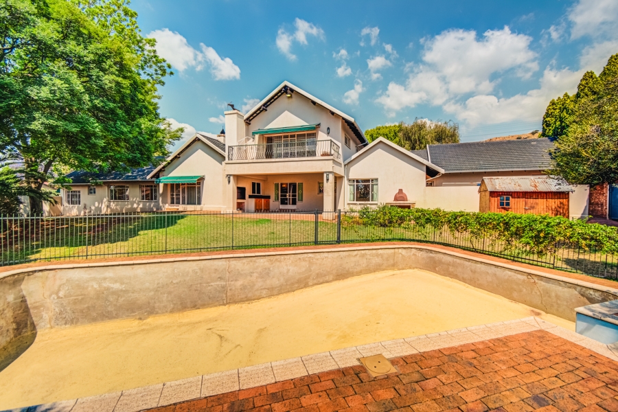 5 Bedroom Property for Sale in Bedfordview Gauteng