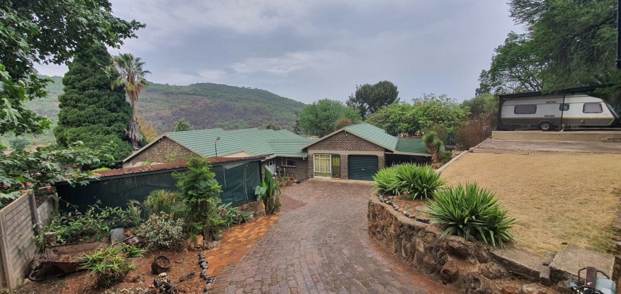 3 Bedroom Property for Sale in Mondeor Gauteng