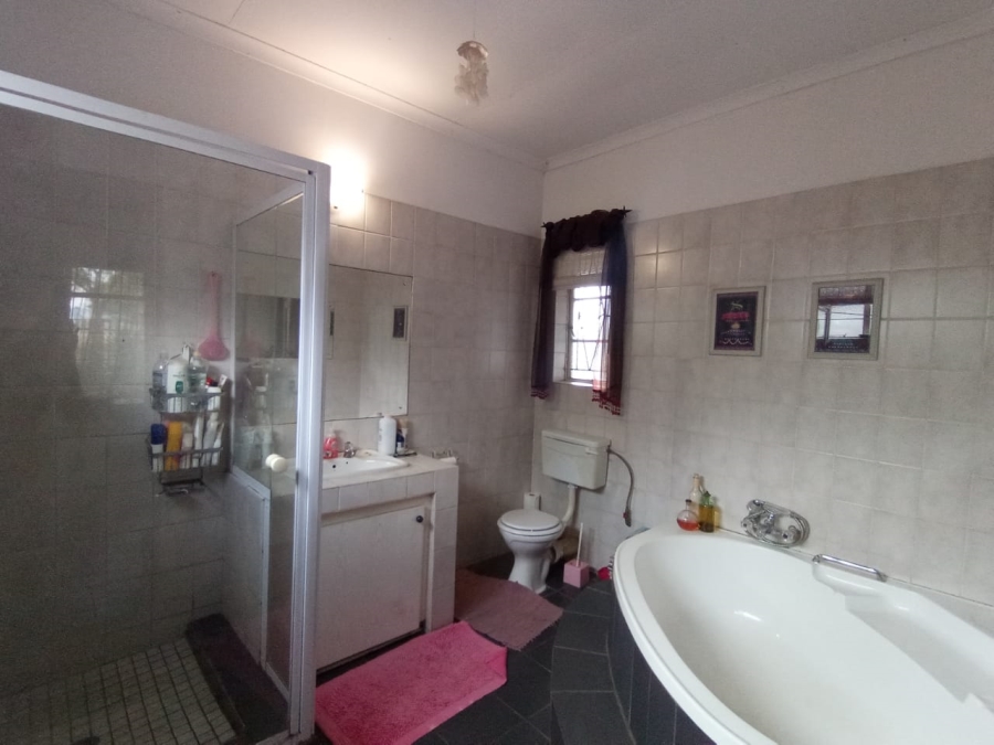 3 Bedroom Property for Sale in Risiville Gauteng