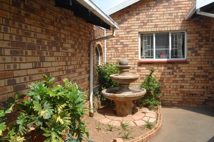 4 Bedroom Property for Sale in Kenmare Gauteng