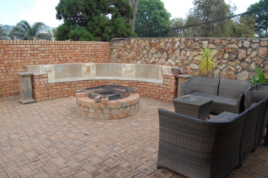 4 Bedroom Property for Sale in Kenmare Gauteng