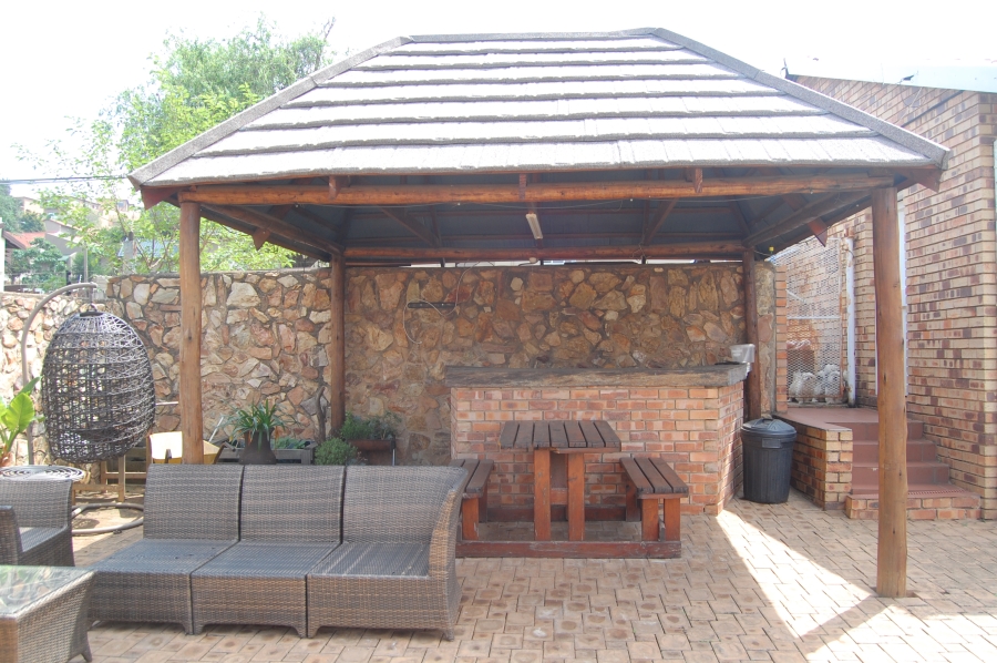 4 Bedroom Property for Sale in Kenmare Gauteng