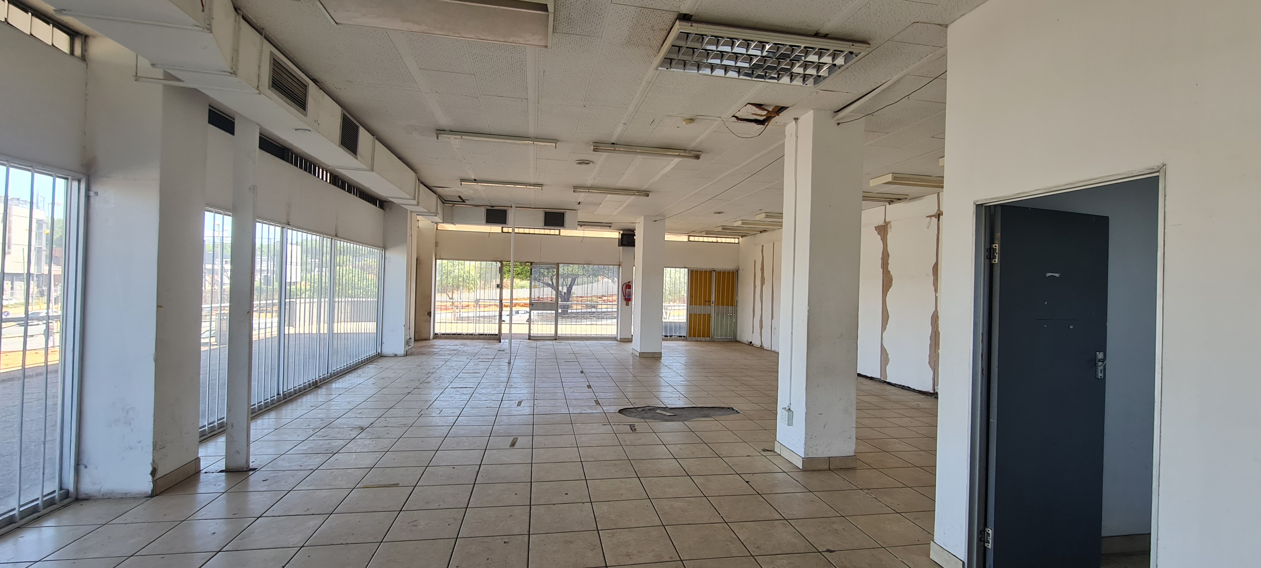 To Let commercial Property for Rent in Bordeaux Gauteng