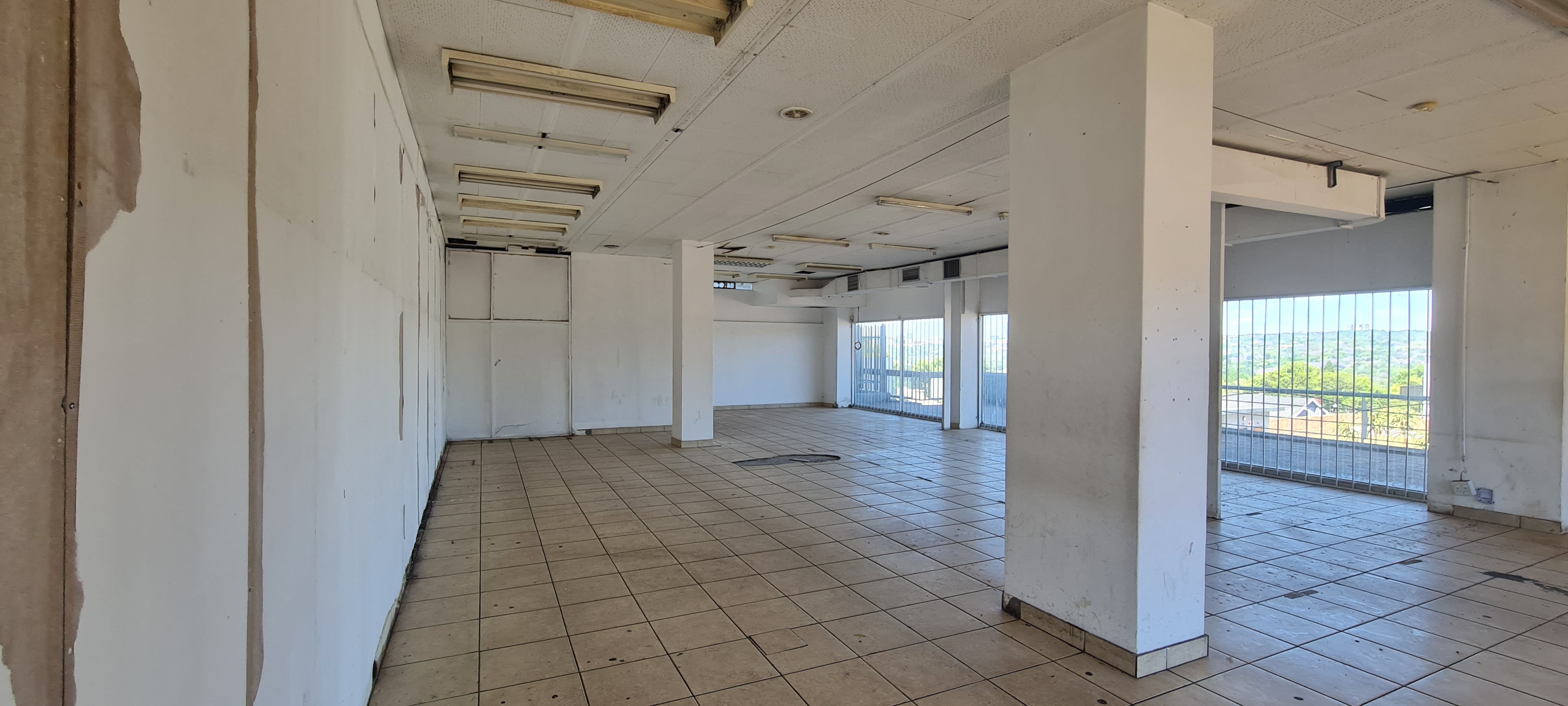 To Let commercial Property for Rent in Bordeaux Gauteng