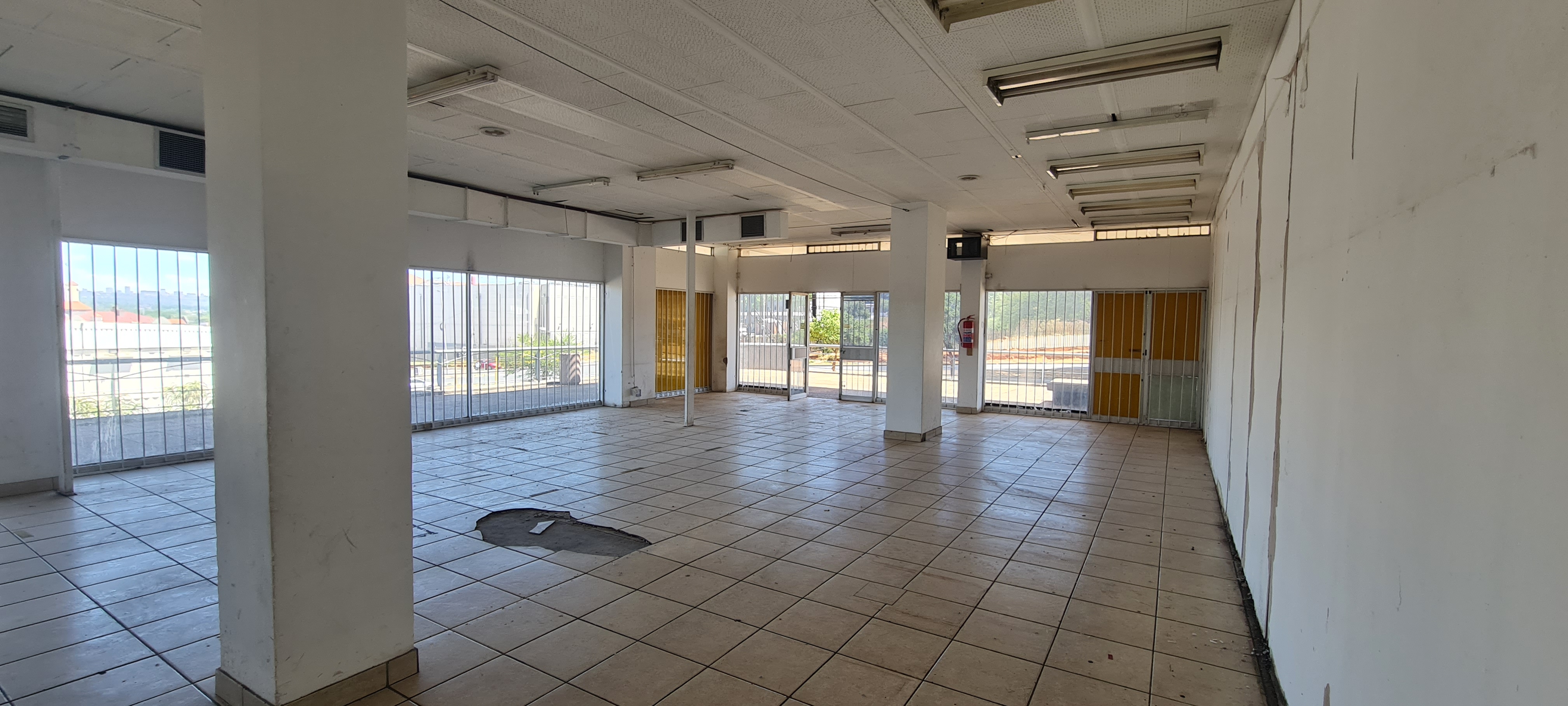 To Let commercial Property for Rent in Bordeaux Gauteng