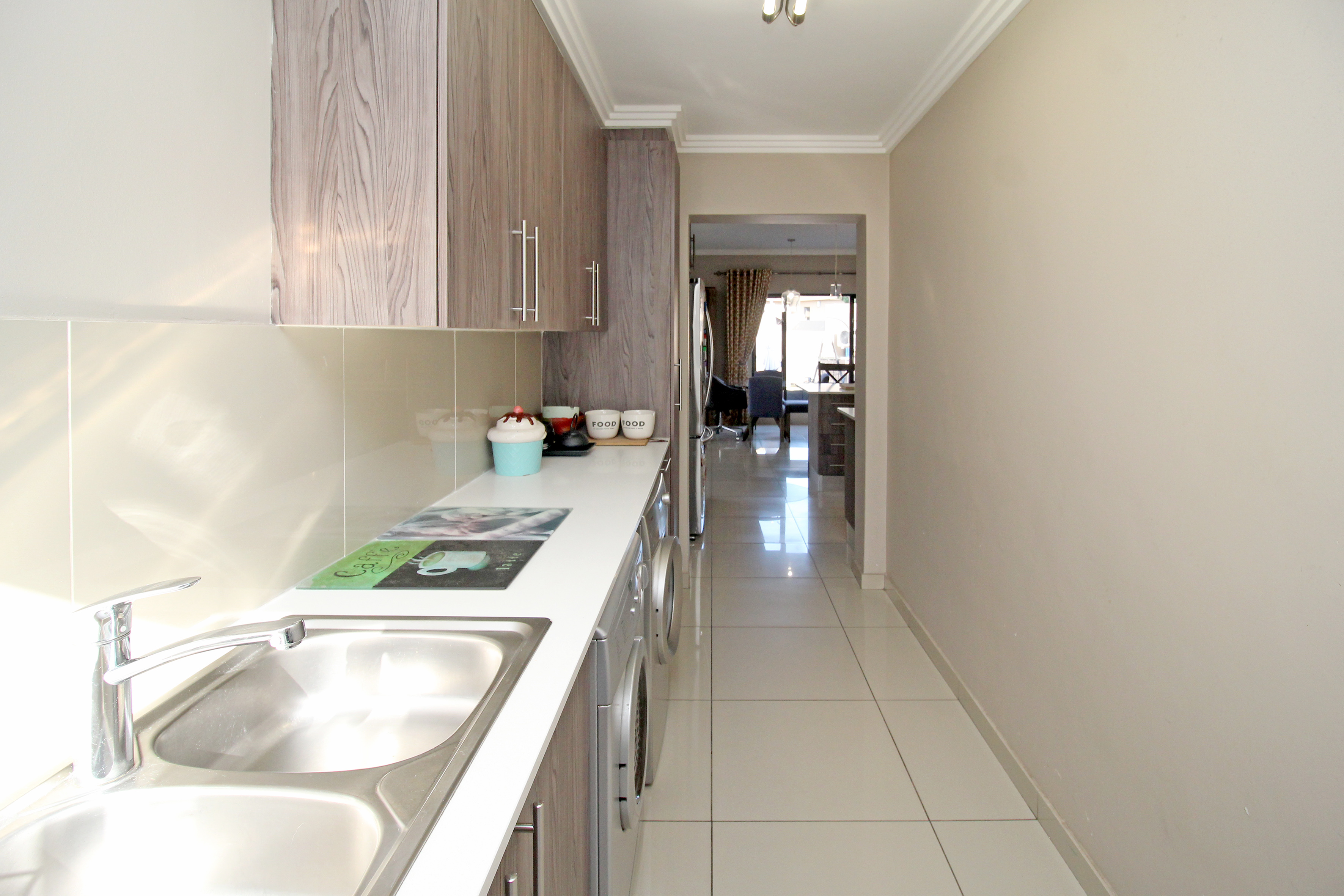 3 Bedroom Property for Sale in Barbeque Downs Gauteng