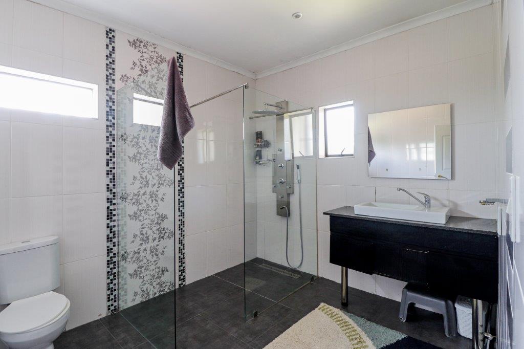 5 Bedroom Property for Sale in Illiondale Gauteng