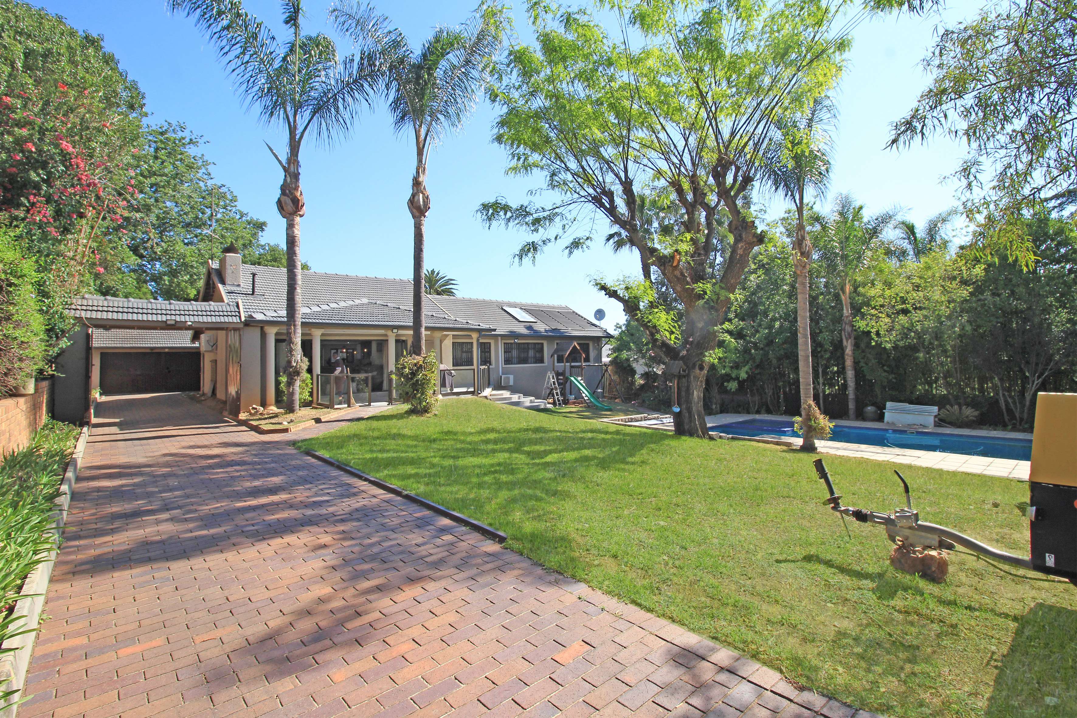 4 Bedroom Property for Sale in Robin Acres Gauteng