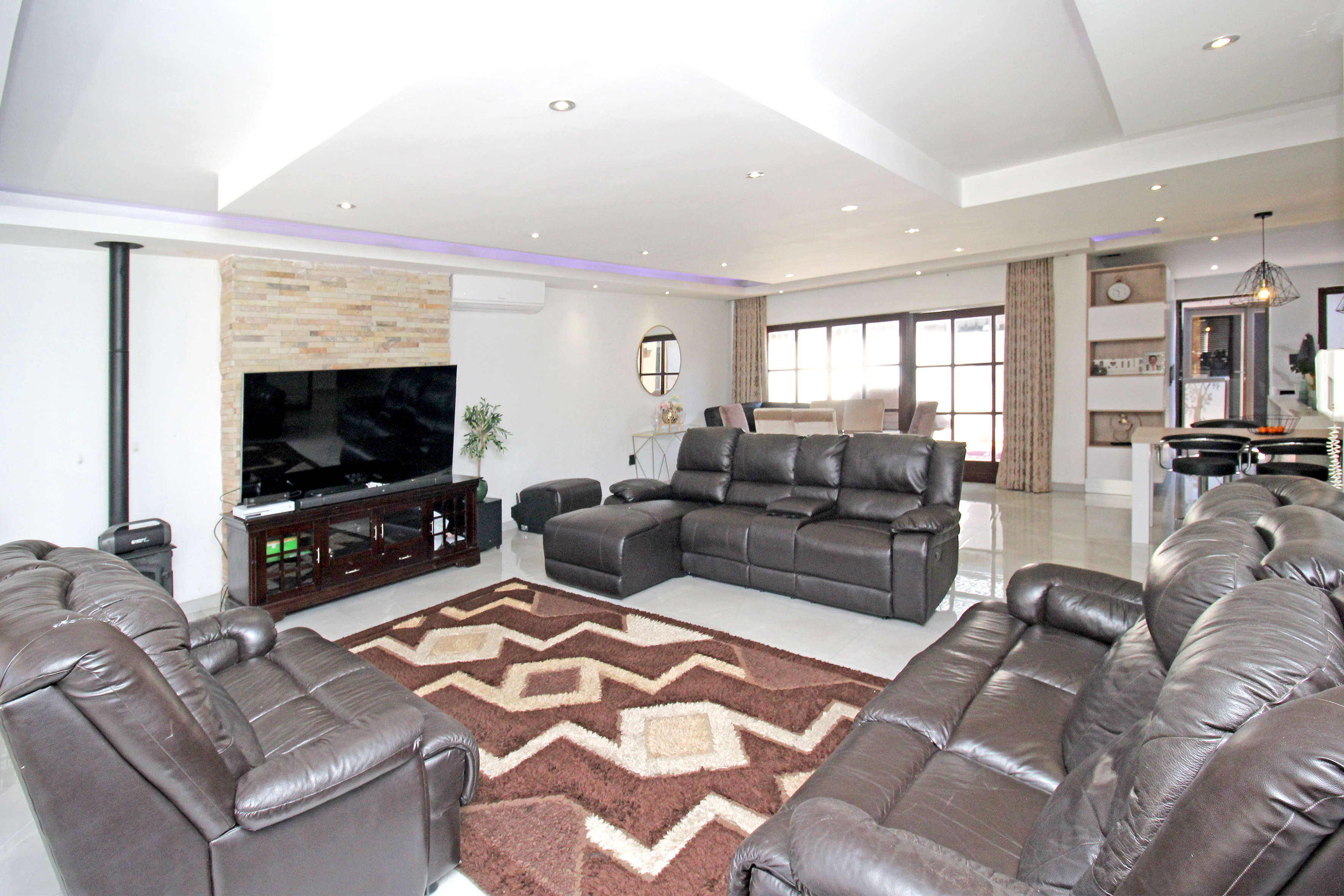 4 Bedroom Property for Sale in Robin Acres Gauteng