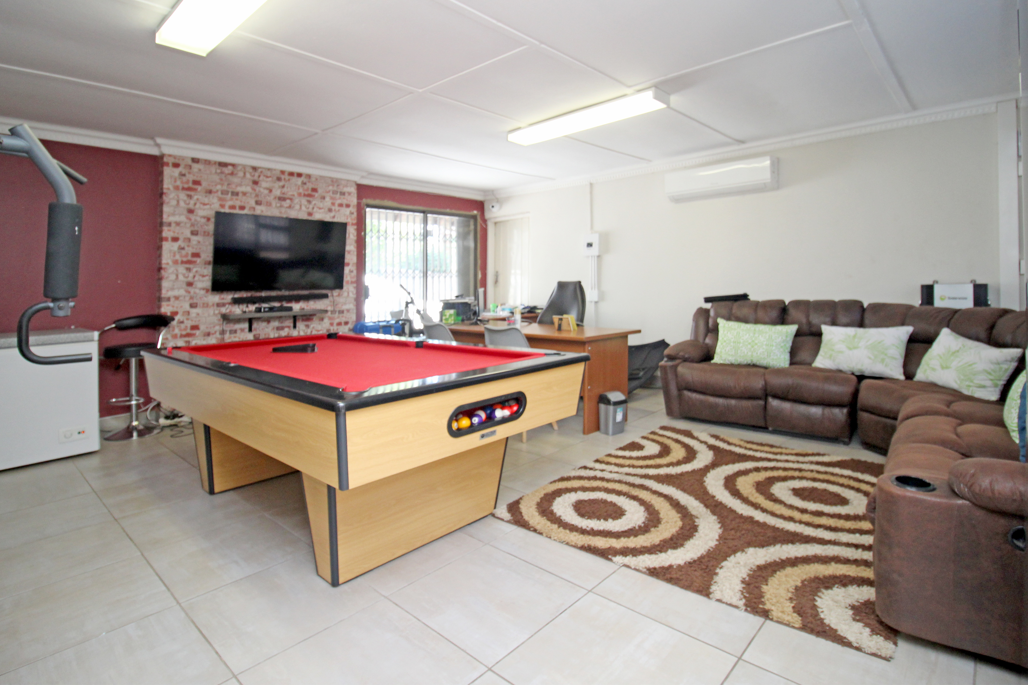 4 Bedroom Property for Sale in Robin Acres Gauteng