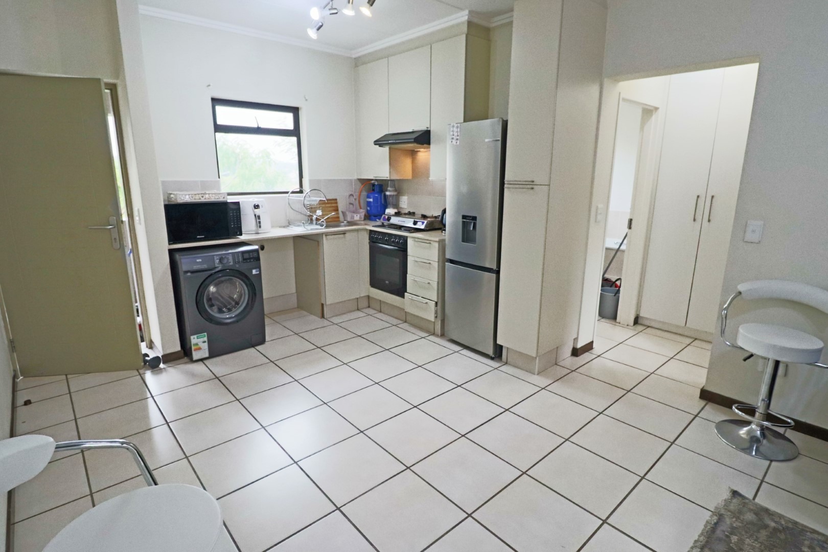 1 Bedroom Property for Sale in Bryanston Gauteng