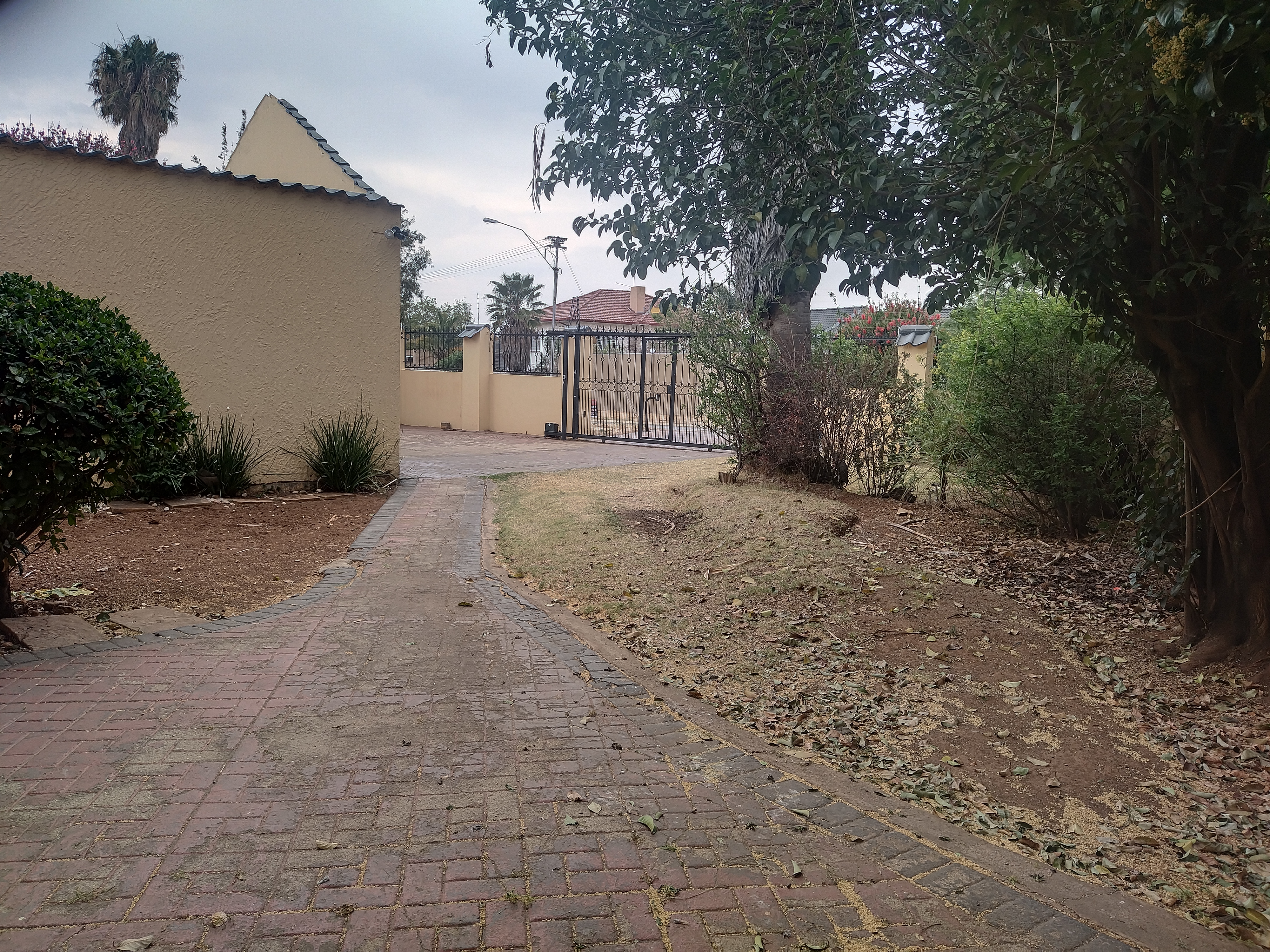 5 Bedroom Property for Sale in Glenanda Gauteng