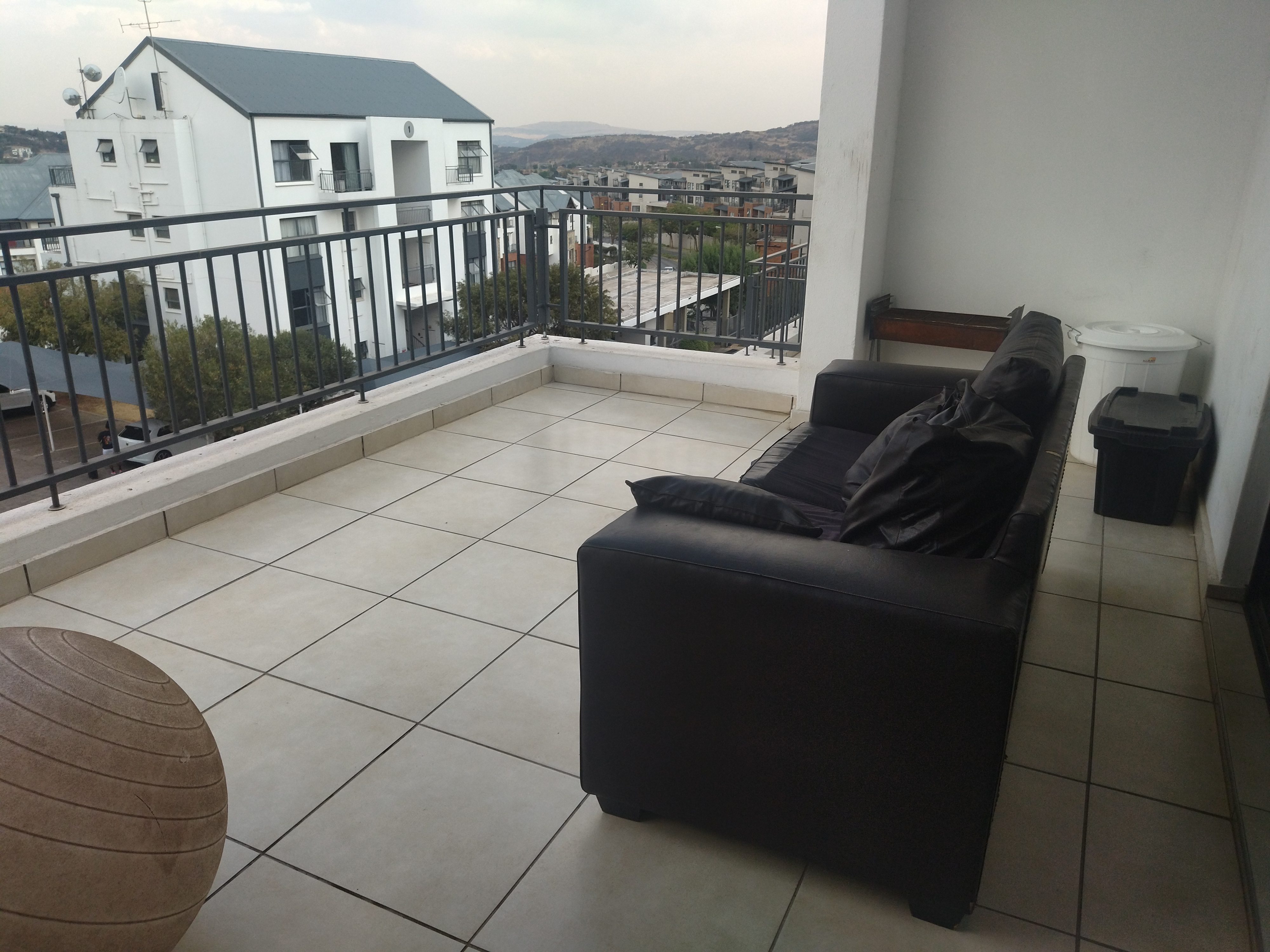 2 Bedroom Property for Sale in Oakdene Gauteng