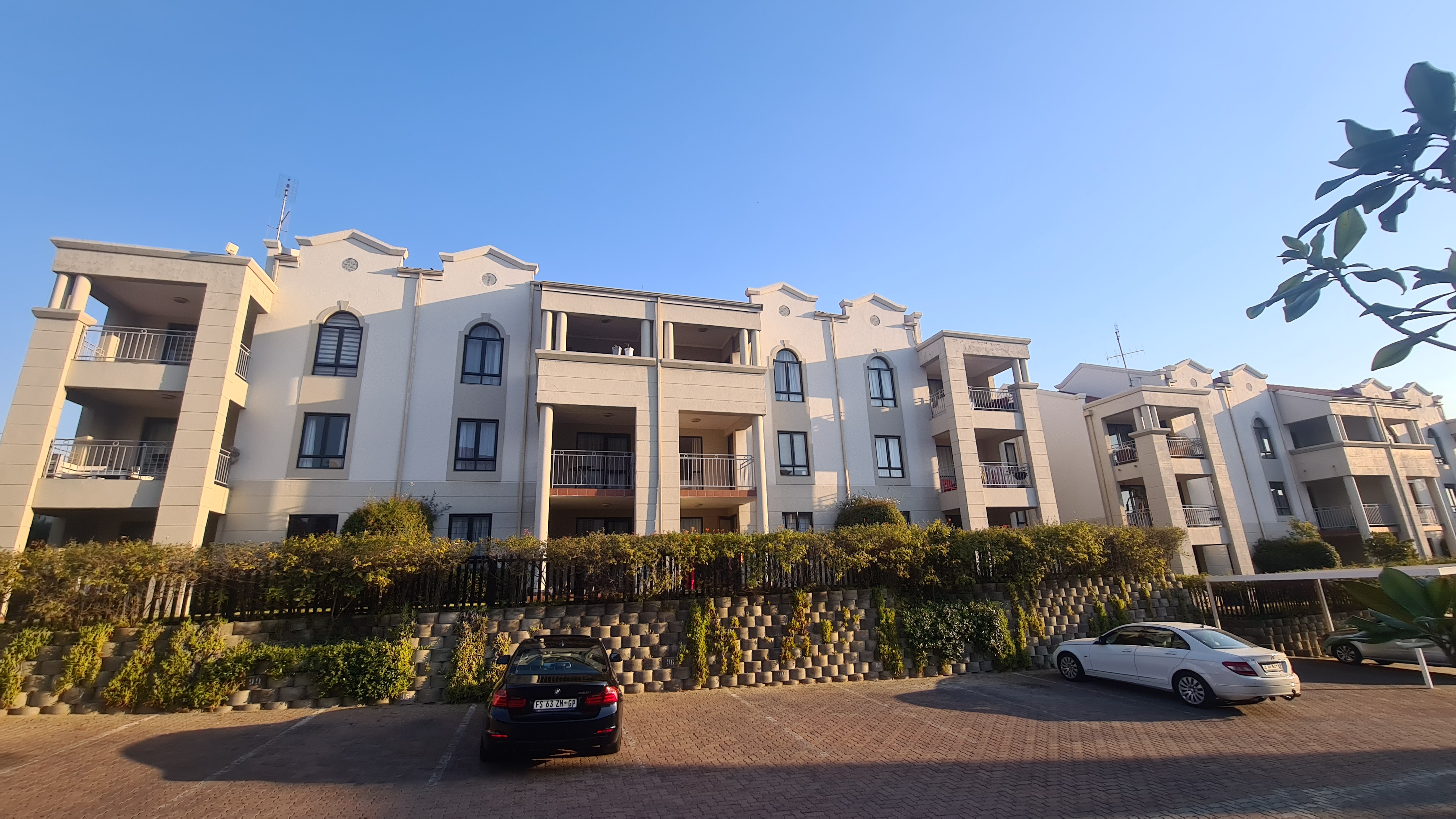 To Let 1 Bedroom Property for Rent in Erand Gardens Gauteng