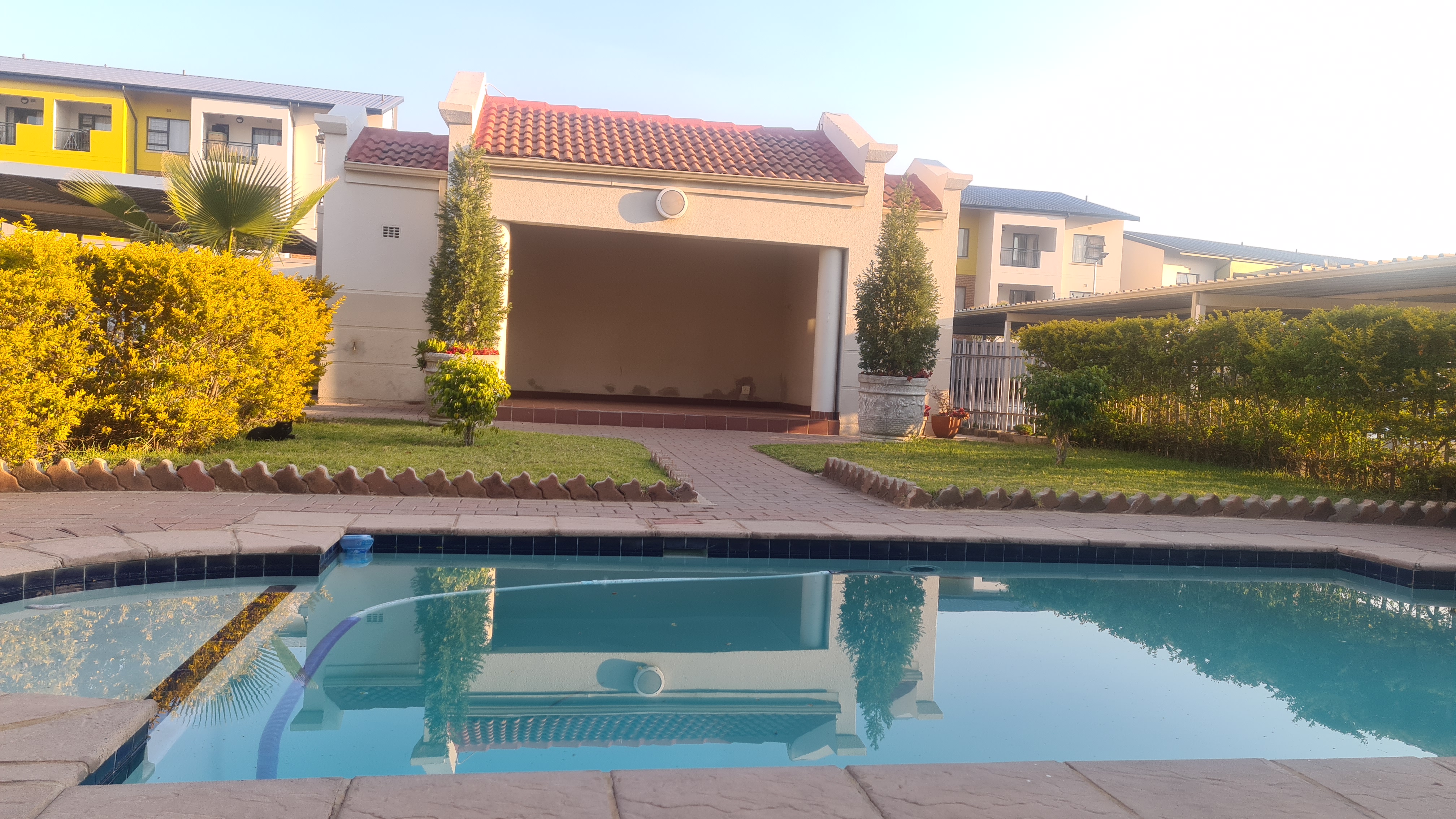 To Let 1 Bedroom Property for Rent in Erand Gardens Gauteng