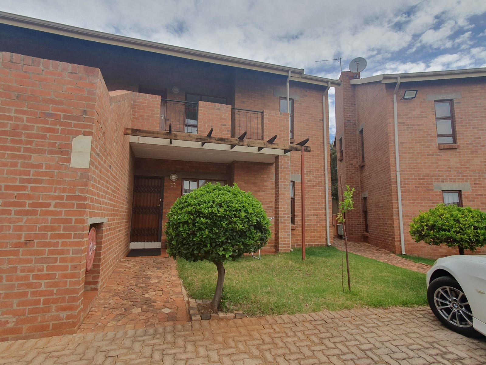 To Let 3 Bedroom Property for Rent in Amorosa Gauteng