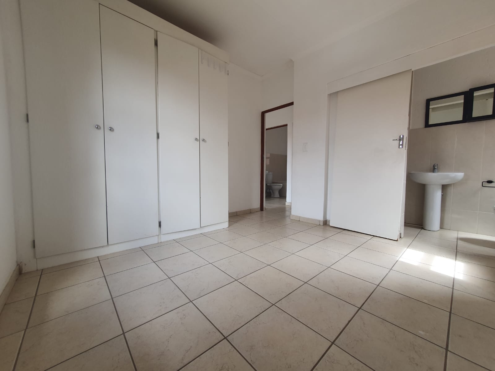 To Let 3 Bedroom Property for Rent in Amorosa Gauteng