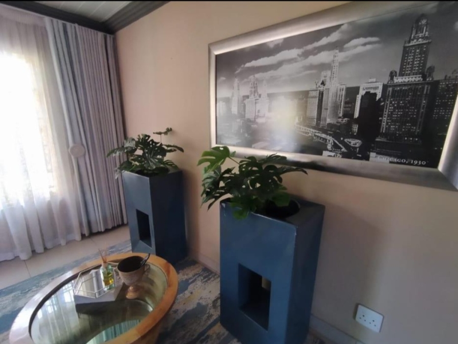 3 Bedroom Property for Sale in Garsfontein Gauteng