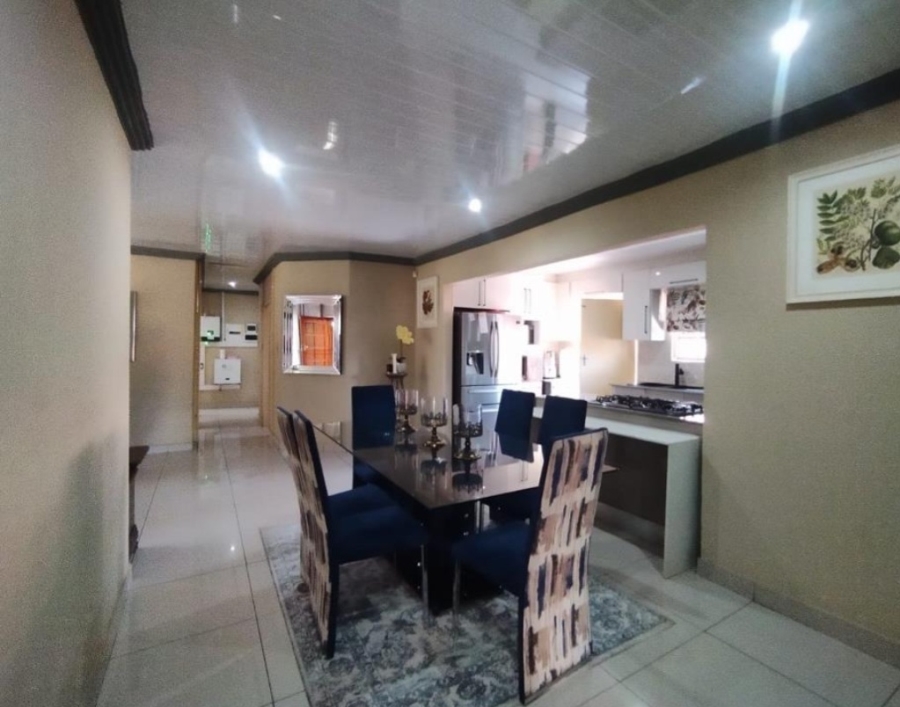 3 Bedroom Property for Sale in Garsfontein Gauteng