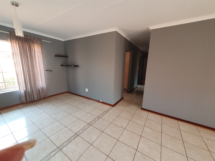 To Let 3 Bedroom Property for Rent in Dorandia Gauteng