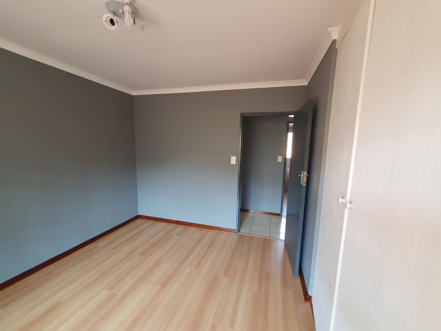 To Let 3 Bedroom Property for Rent in Dorandia Gauteng