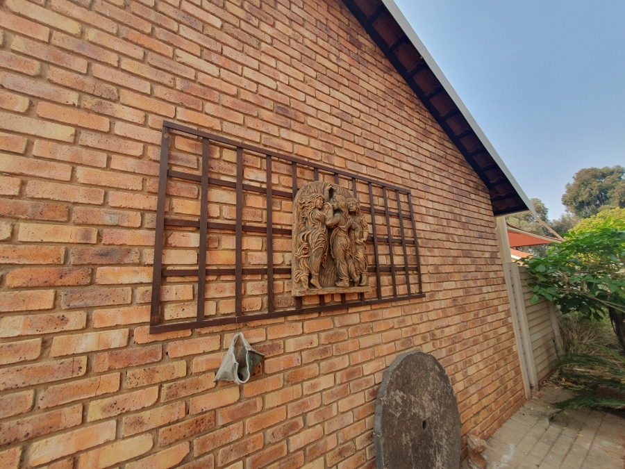 To Let 3 Bedroom Property for Rent in Dorandia Gauteng