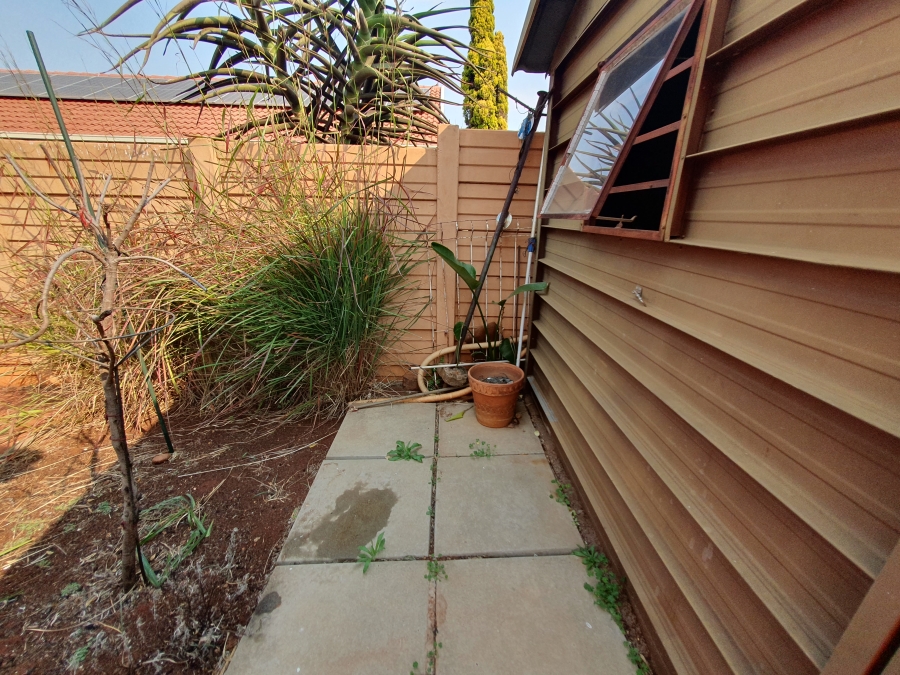 To Let 3 Bedroom Property for Rent in Dorandia Gauteng