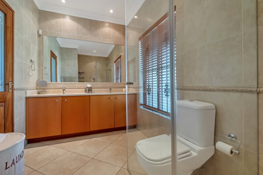 5 Bedroom Property for Sale in Bryanston Gauteng