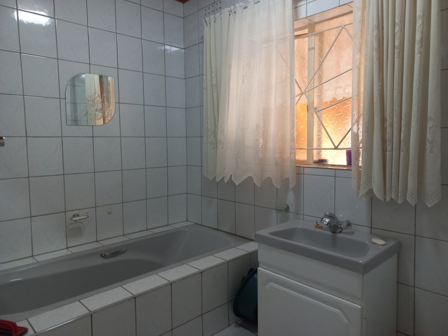 3 Bedroom Property for Sale in Dal Fouche Gauteng