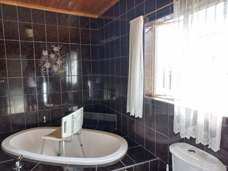 3 Bedroom Property for Sale in Dal Fouche Gauteng