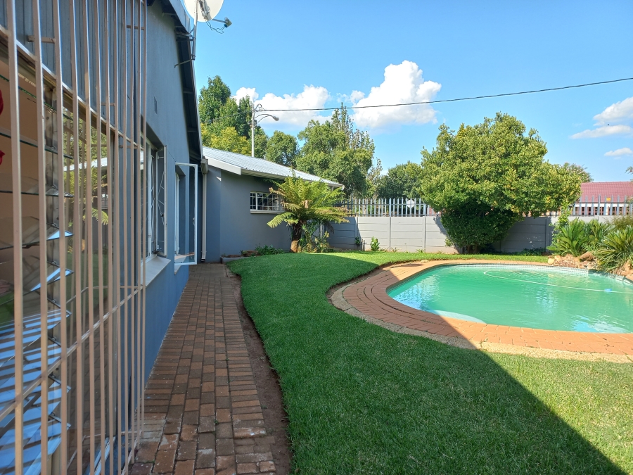 3 Bedroom Property for Sale in Dal Fouche Gauteng