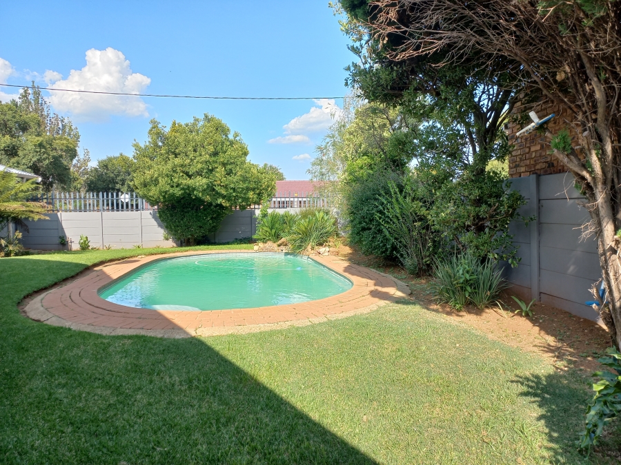 3 Bedroom Property for Sale in Dal Fouche Gauteng