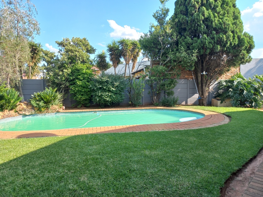 3 Bedroom Property for Sale in Dal Fouche Gauteng