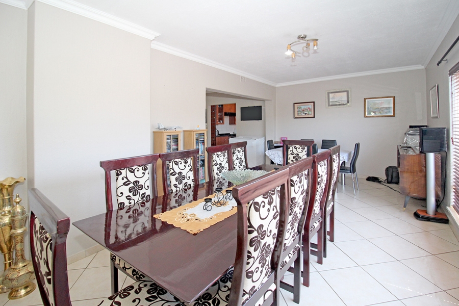 3 Bedroom Property for Sale in Wilro Park Gauteng