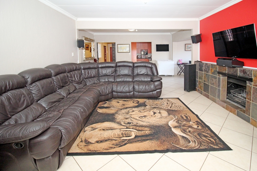 3 Bedroom Property for Sale in Wilro Park Gauteng