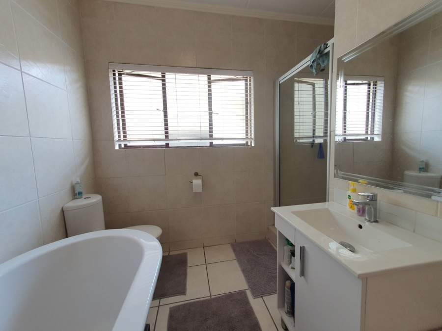 To Let 3 Bedroom Property for Rent in Sunninghill Gauteng