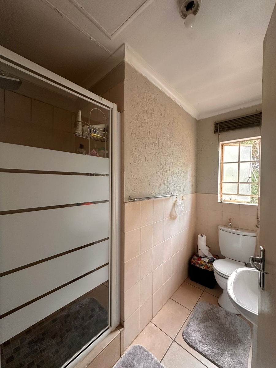 2 Bedroom Property for Sale in Heuwelsig Estate Gauteng