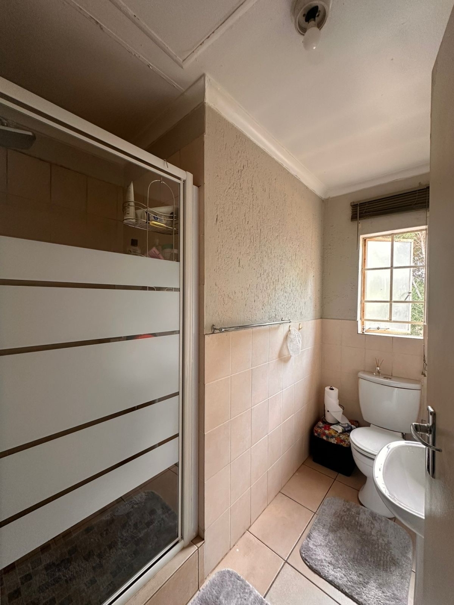 2 Bedroom Property for Sale in Heuwelsig Estate Gauteng