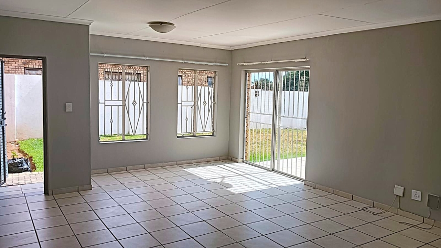 To Let 3 Bedroom Property for Rent in Terenure Gauteng