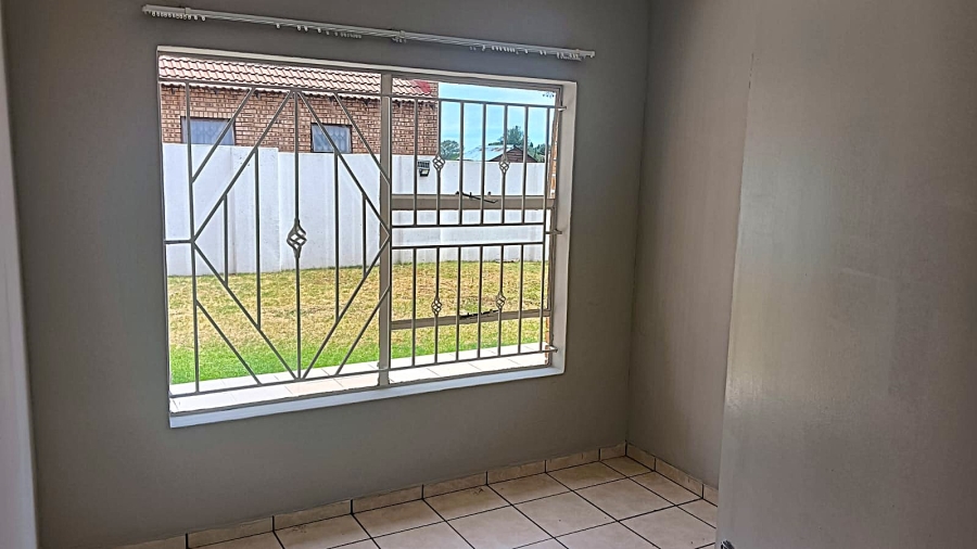 To Let 3 Bedroom Property for Rent in Terenure Gauteng