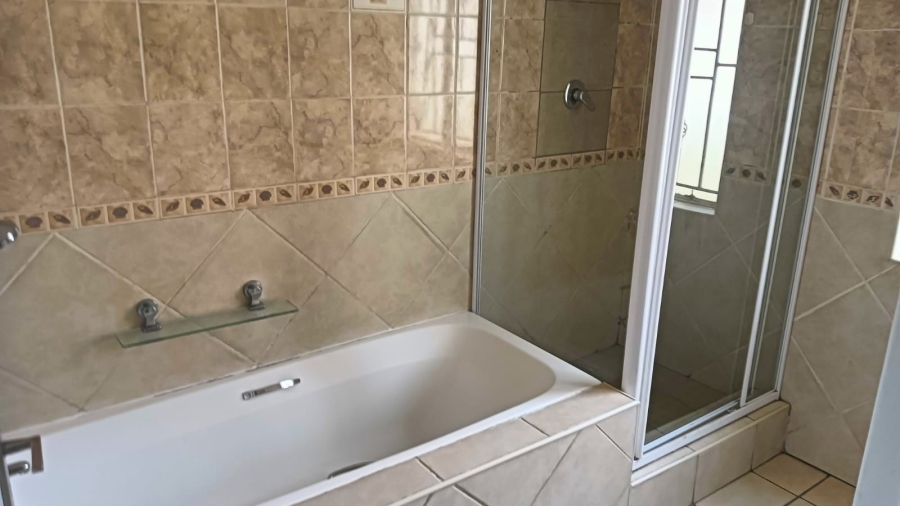 To Let 3 Bedroom Property for Rent in Terenure Gauteng