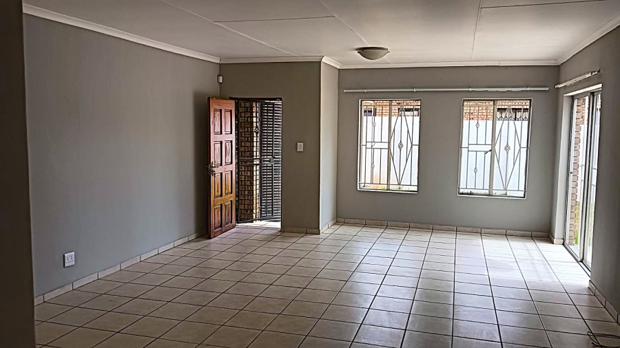 To Let 3 Bedroom Property for Rent in Terenure Gauteng