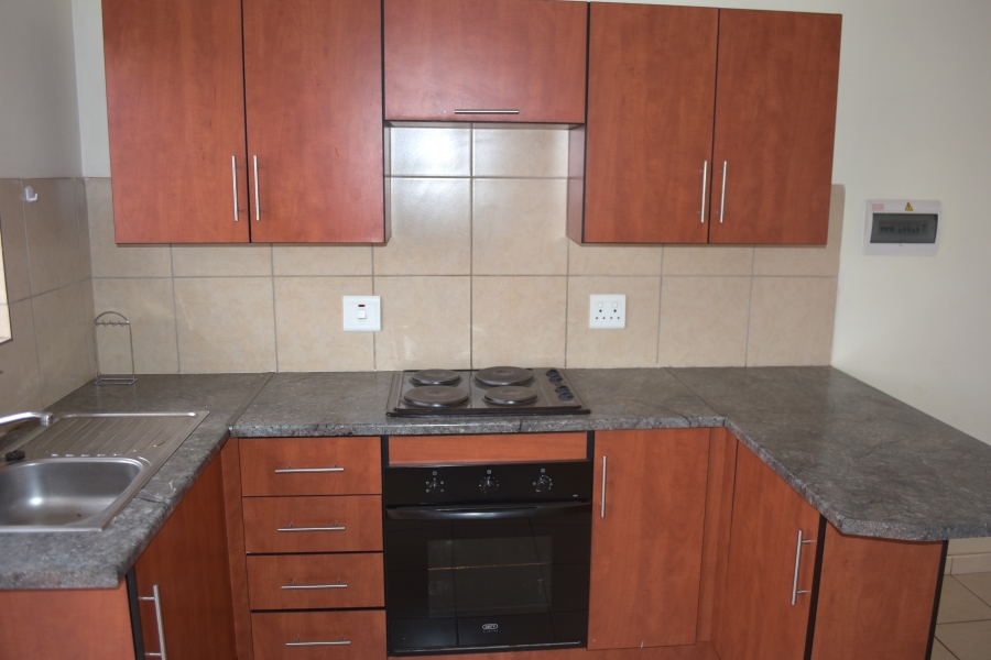 2 Bedroom Property for Sale in The Orchards Gauteng