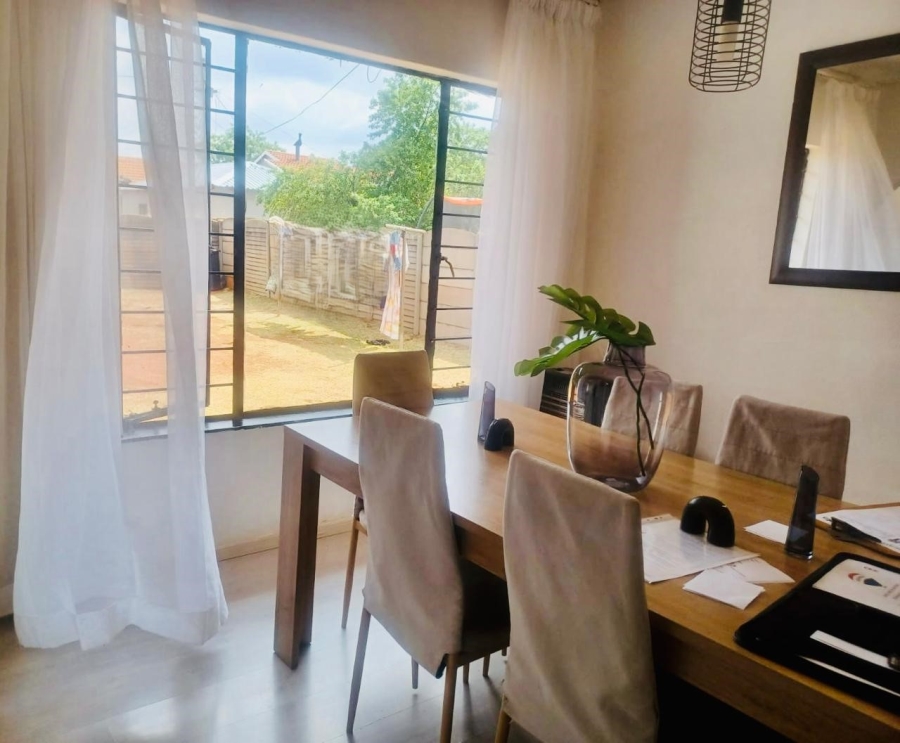 3 Bedroom Property for Sale in Dawn Park Gauteng